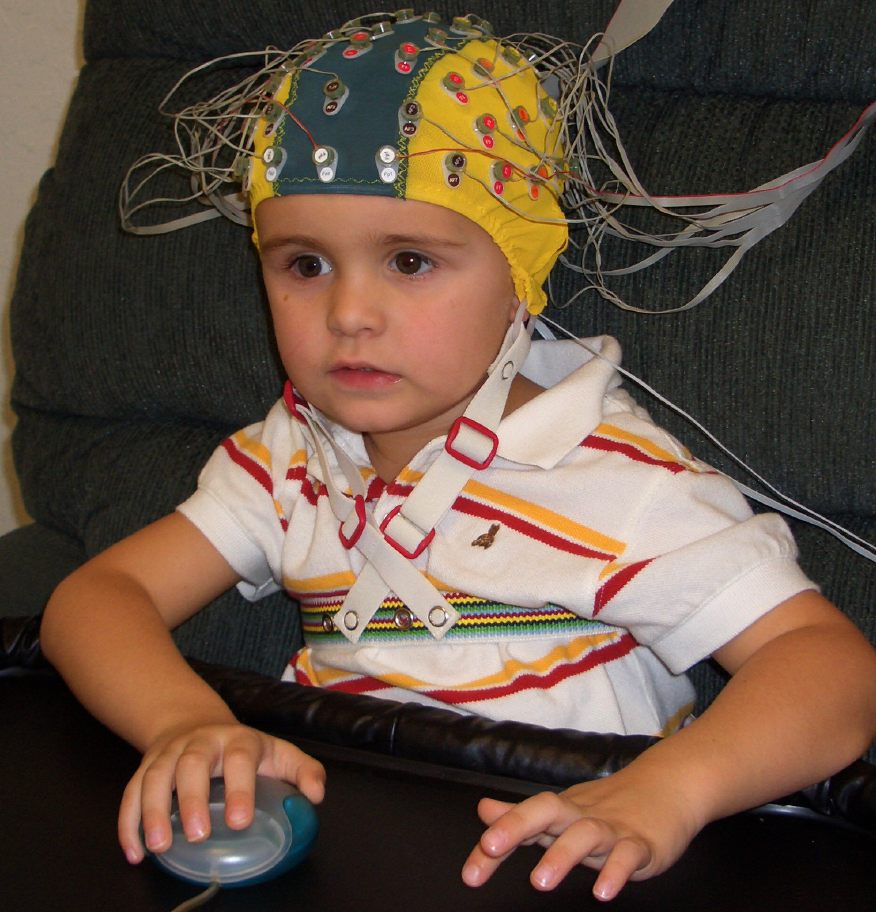 Toddler using a mouse with Brain Activity Scanning